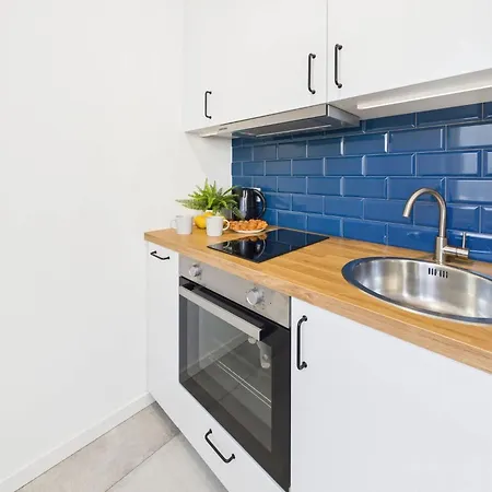 Comfortable Studio Close To Metro Station By Noclegi Renters Warsaw Exterior photo
